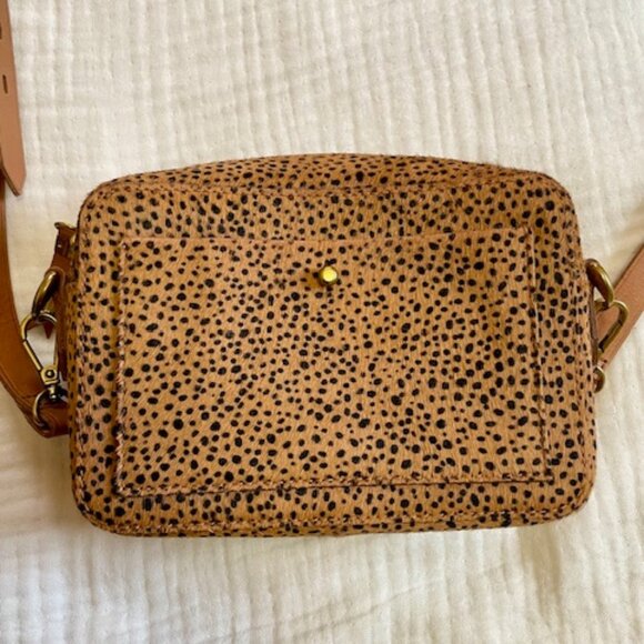 Madewell Transport Camera Bag in Animal Print - Picture 3 of 7